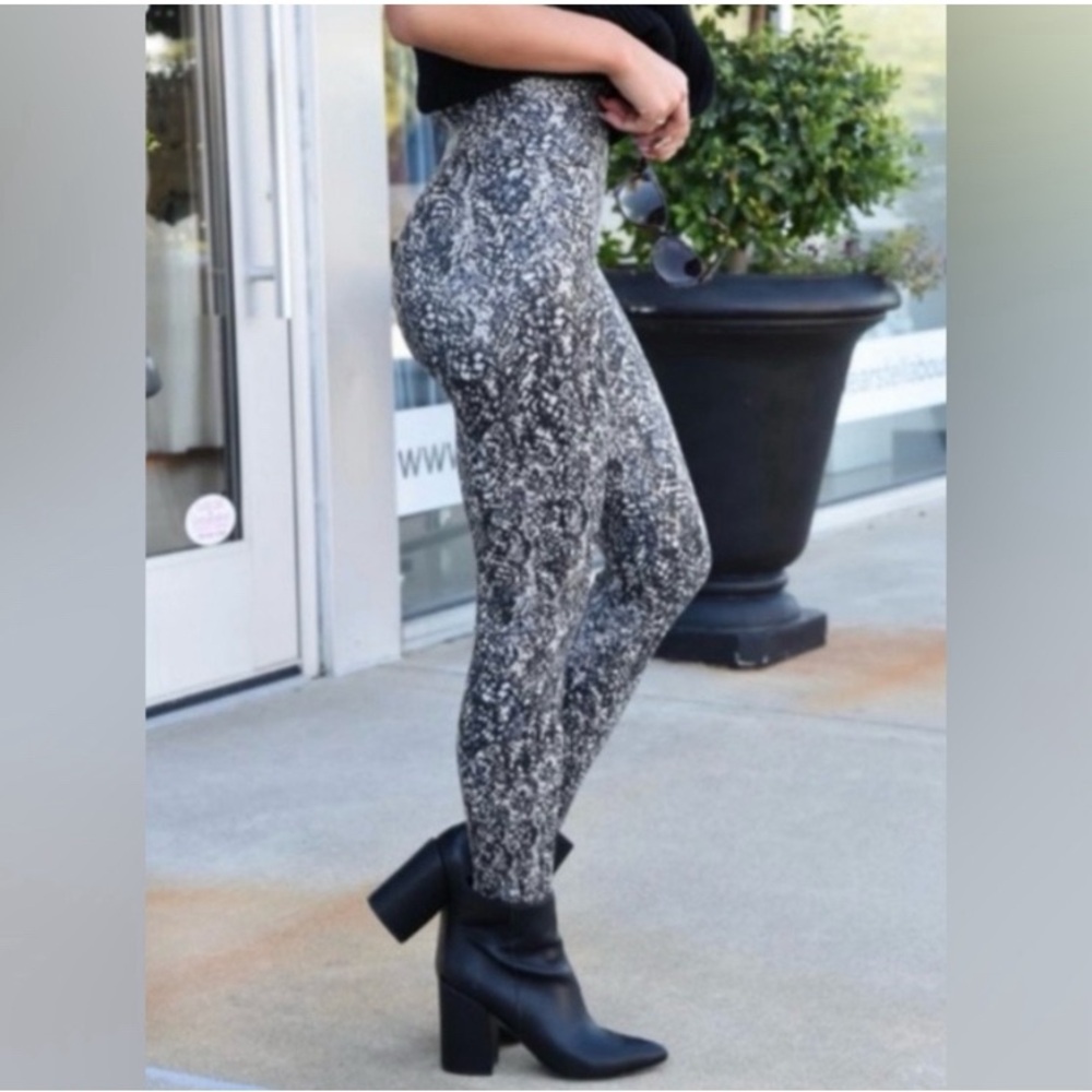 Spanx Faux Leather Legging